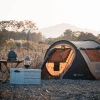 Xanoduji's in-stock hand-thrown quick-release tents for 2-3 people, boboat type, are available for outdoor park leisure without setting up tents Application Scenario